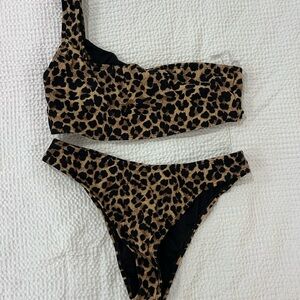 Leopard Print One-Shoulder Bikini